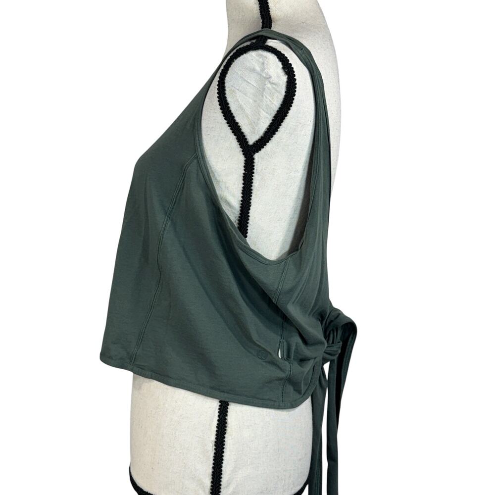 Lululemon SZ 12? It's a Tie Tank Top Crop Stretch Classic Fit Breathable Green - Picture 5 of 7